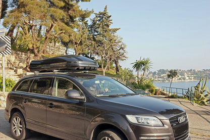 Pack coffre de toit Marlin 530 L et barres de toit Skoda Enyaq (A partir de 2020) Pour rails intégrés - Helio - Aluminium