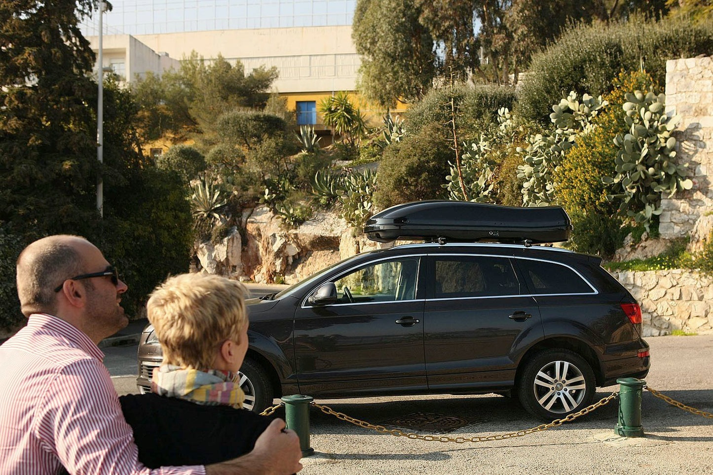 Pack coffre de toit Marlin 530 L et barres de toit Skoda Enyaq (A partir de 2020) Pour rails intégrés - Helio - Aluminium